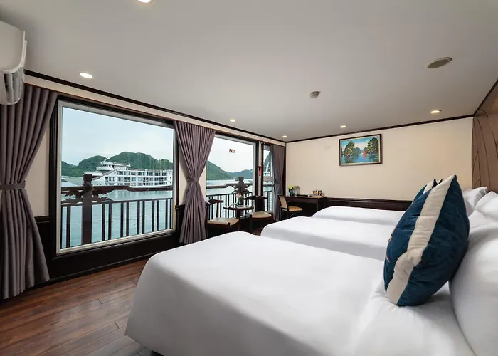 Botel Amanda Cruise Bay Hạ Long
