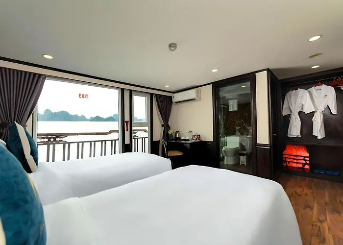 Amanda Cruise Bay Botel Hạ Long