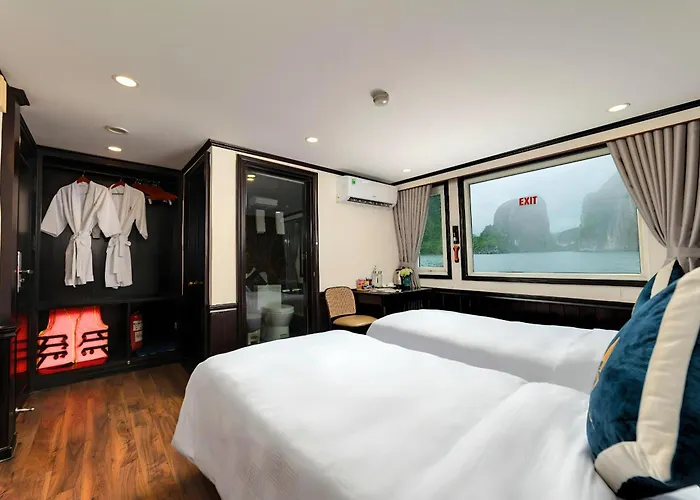 Botel Amanda Cruise Bay Hạ Long