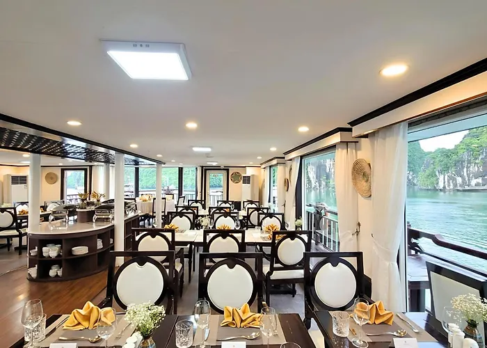 Botel Amanda Cruise Bay Hạ Long